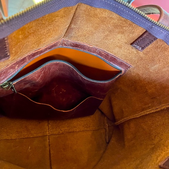 Leather tote - Picture 4 of 7